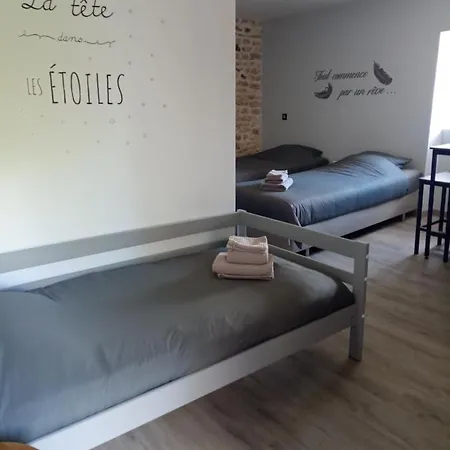 La Poule Aux Oeufs Dort