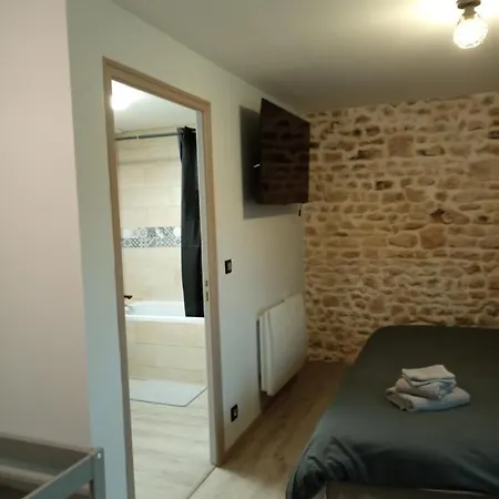 Homestay La Poule Aux Oeufs Dort *
